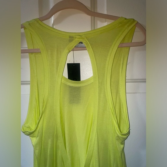 Bright green MonoB tank - Picture 3 of 5